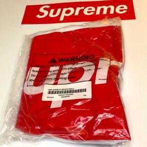 Supreme inflatable Beach Ball New in Pack